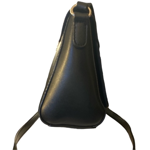 $10$ add on DAVID Jones black vegan croc embossed adjustable crossbody bag - Picture 6 of 15